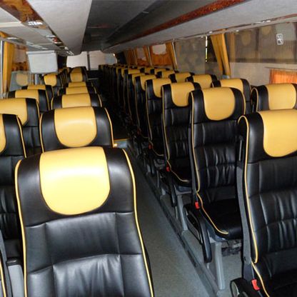 Autocares Hnos. Pérez Salinas sillas negro con amarillo 