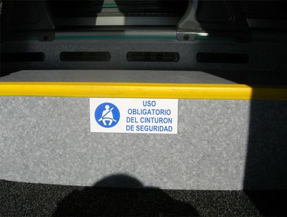 Autocares Hnos. Pérez Salinas entrada autobus